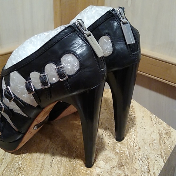 L.A.M.B Davin Y2K black strappy platform pumps sandals 10 - Picture 4 of 14